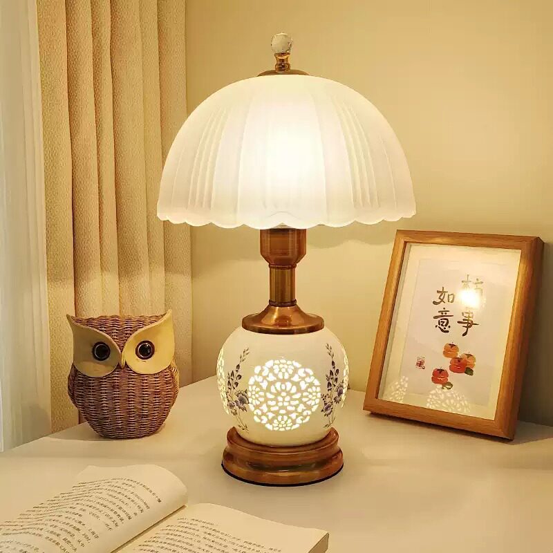 台灯卧室床头灯家用高级感复古简约美式中式轻奢陶瓷温馨氛围台灯