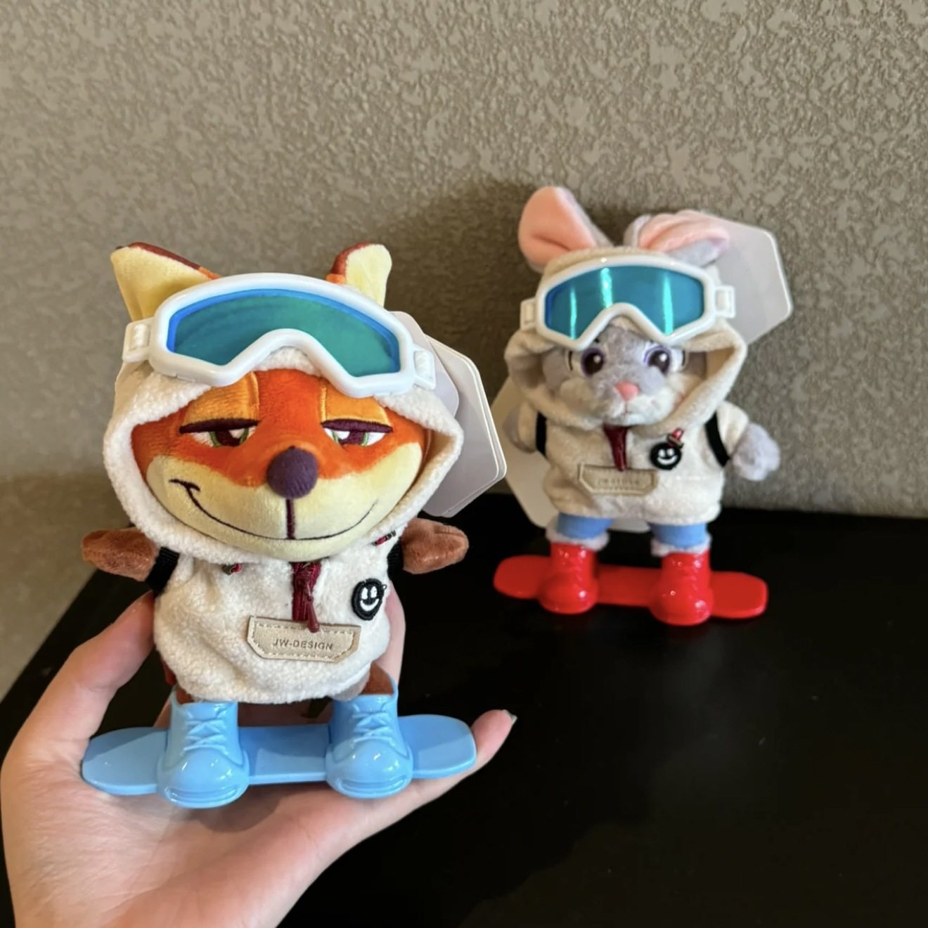 疯狂动物城狐尼克滑雪毛绒玩偶