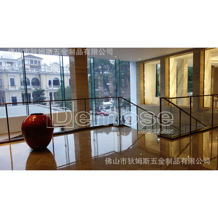 阳台栏杆 透明钢化玻璃栏杆 厂家出口 设计栏杆 楼梯阳台玻璃护栏