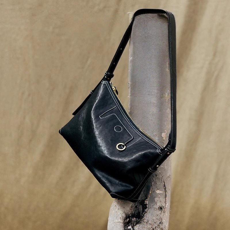 山下有循迹系列浅行hobo包植鞣牛皮高级感通勤腋下包饺子包女,箱包皮具/热销女包/男包,腋下包,淘宝优惠券,粉丝福利购,淘宝优惠卷