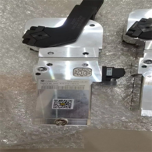 V2?63.1?BR3?A90?T12N?106°CN售TUNKERS德珂斯夹紧气缸