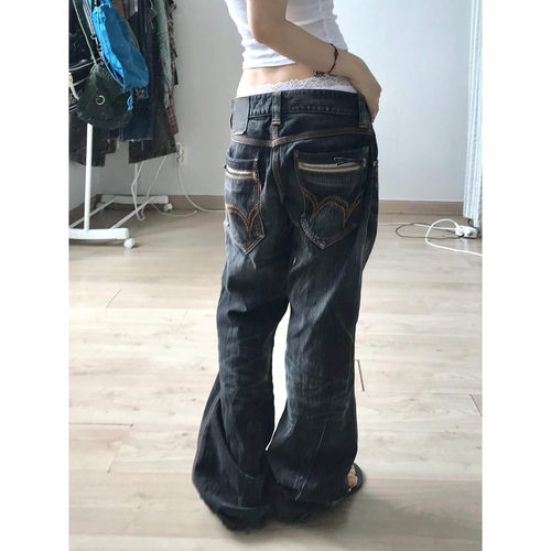 美式复古水洗口袋刺绣微喇牛仔裤
