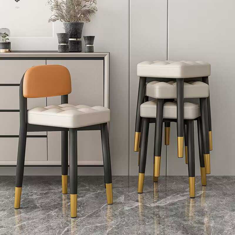 餐桌椅子家用靠背2022新款加厚网红轻奢高级感面包坐垫可叠放凳子