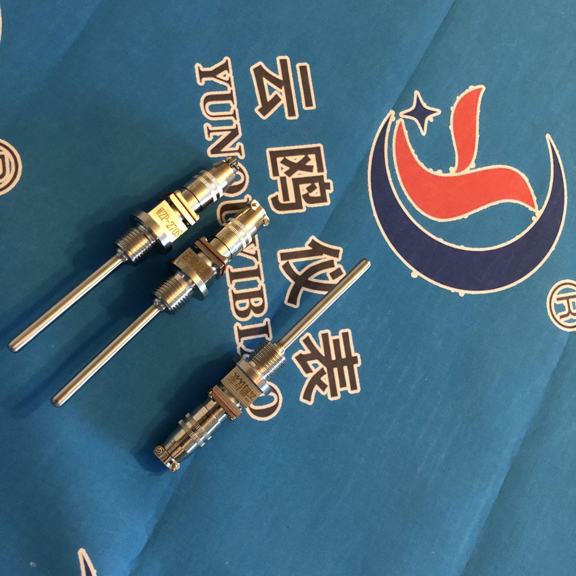 双支热电阻 薄膜电阻Pt100热电阻WZP-270/L=7x150mm