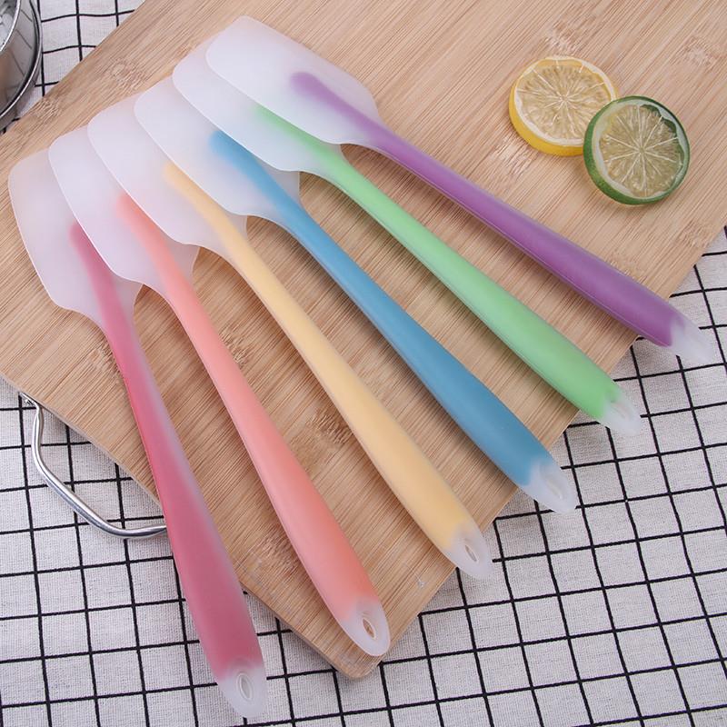 厂家直供一体式奶油牛油硅胶刮刀耐高温透明大号蛋糕抹刀搅拌刮刀