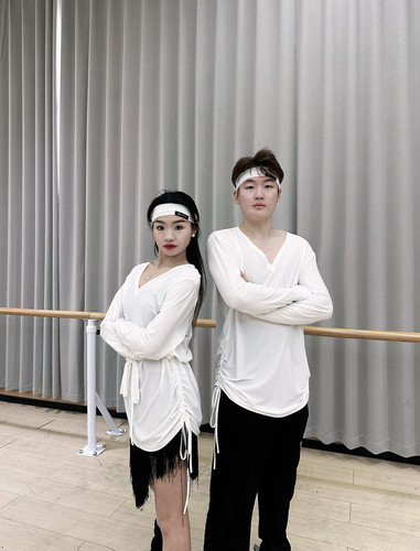 BEBETTER《黑与白》拉丁舞罩衫无性别男女练功服教师服更好舞服