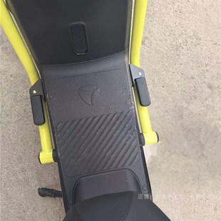 适用雅迪冠能6代B60 D电动车脚垫皮子踩脚踏板皮垫W子丝圈皮革防