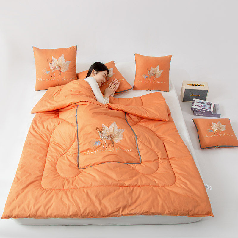 全棉抱枕被子两用高档车载午休毯空调被二合一多功能纯棉靠垫靠被