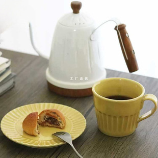 云南华宁陶纯手工暖黄釉手作咖啡杯带碟简约复古马克杯花形碟餐碟
