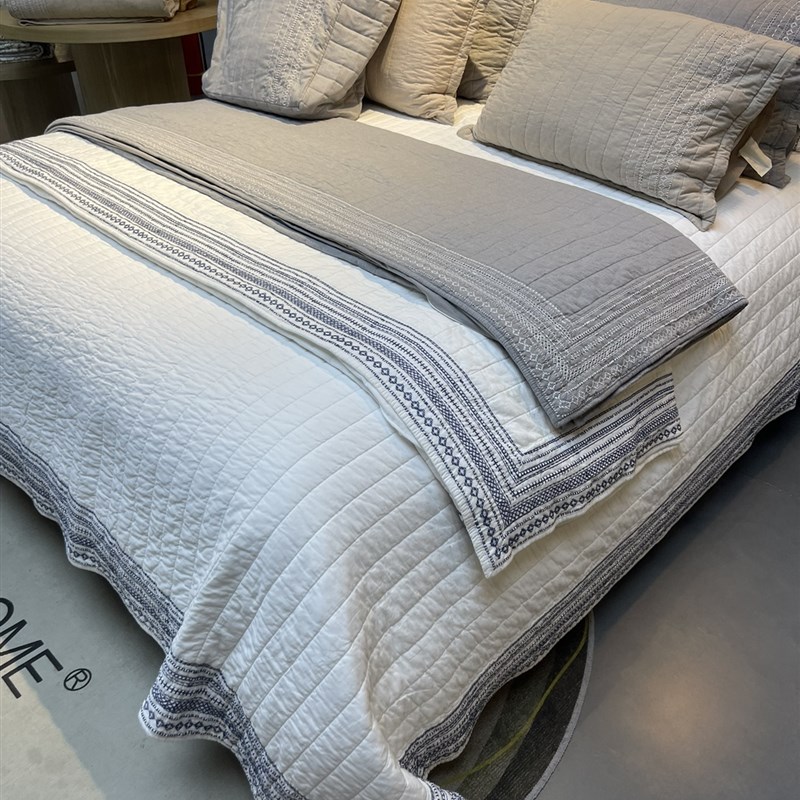 欧美外贸出口绗缝床盖三N件套绗缝被盖毯