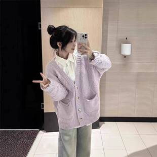 甜美件温柔风v领口袋紫毛衣开针织外套衫女色学生+白色衬衫两套装