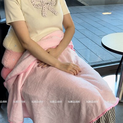 蛋糕树抱枕被子两用靠枕t办公室午睡枕头空调毯子二合一车载靠背