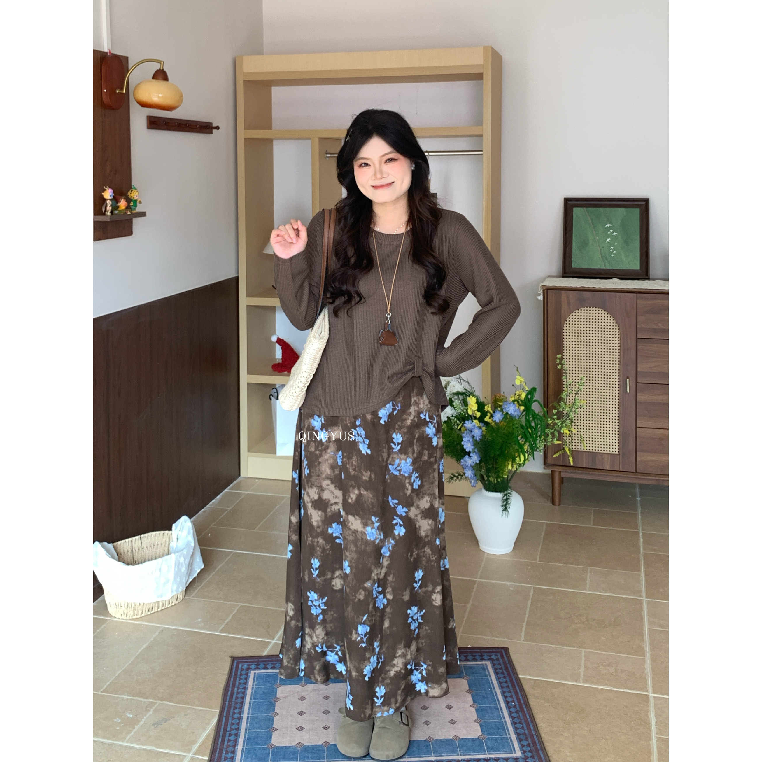 青屿衫-微胖大码秋季韩系复古美拉德不规则正肩上衣碎花裙两件套