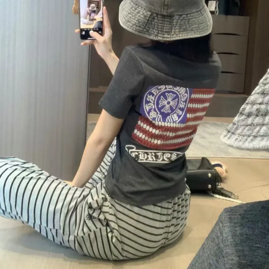 正确版 25ss新款ch克罗伈夏季薄款微透灰色后背印花V领短袖T恤