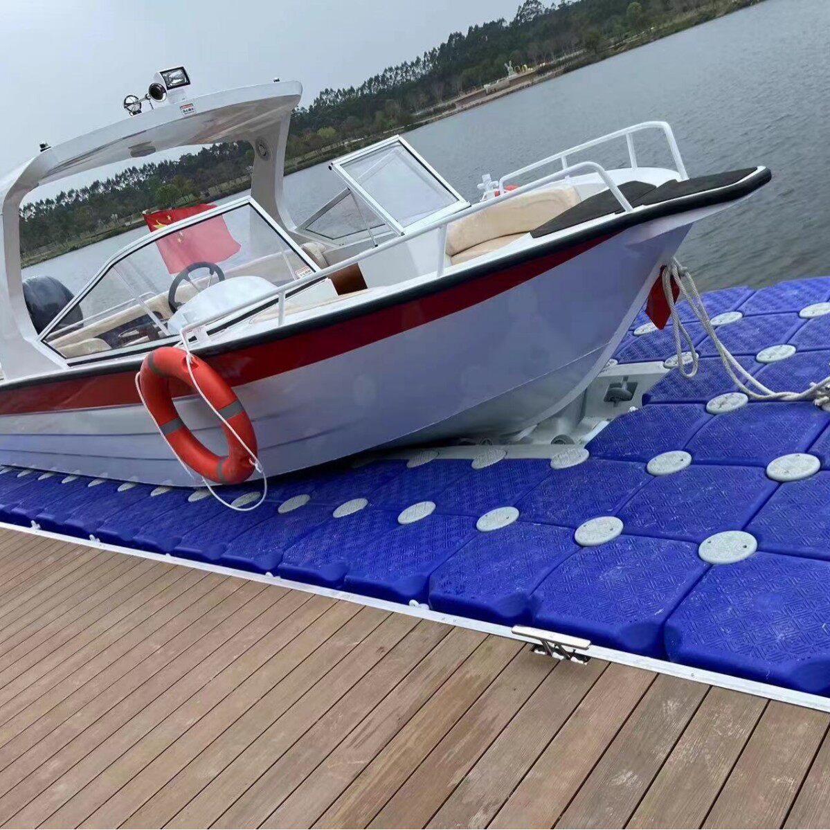 拼装式浮筒码头景区观光平台休闲垂钓码头水上施工平台