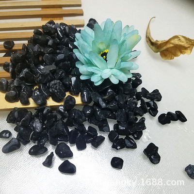 厂家直供 园林铺路黑色鹅卵石  建筑黑砾石 水磨黑石子 货源充足