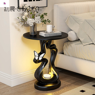 2026蝴蝶床头柜卧室艺术边几沙发边柜高级落地台灯摆件客厅装饰品