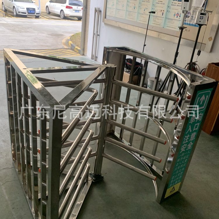河南平顶山景区工厂不锈钢单向闸门 三翼旋转门手动辊闸 车站转闸