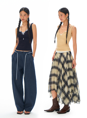 call it a day 藏青色莱赛尔/中黄色天丝V领假两件撞色吊带背心女