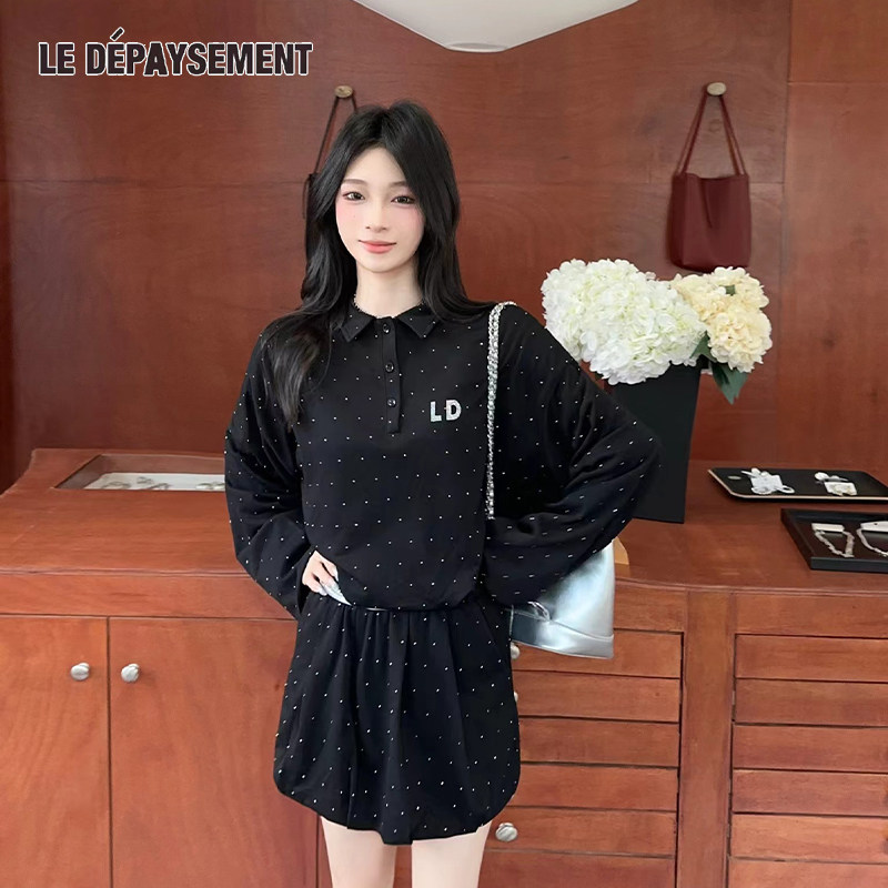 Le Depaysement小众烫钻logo花苞卫衣短裙套装POLO领半身裙两件套