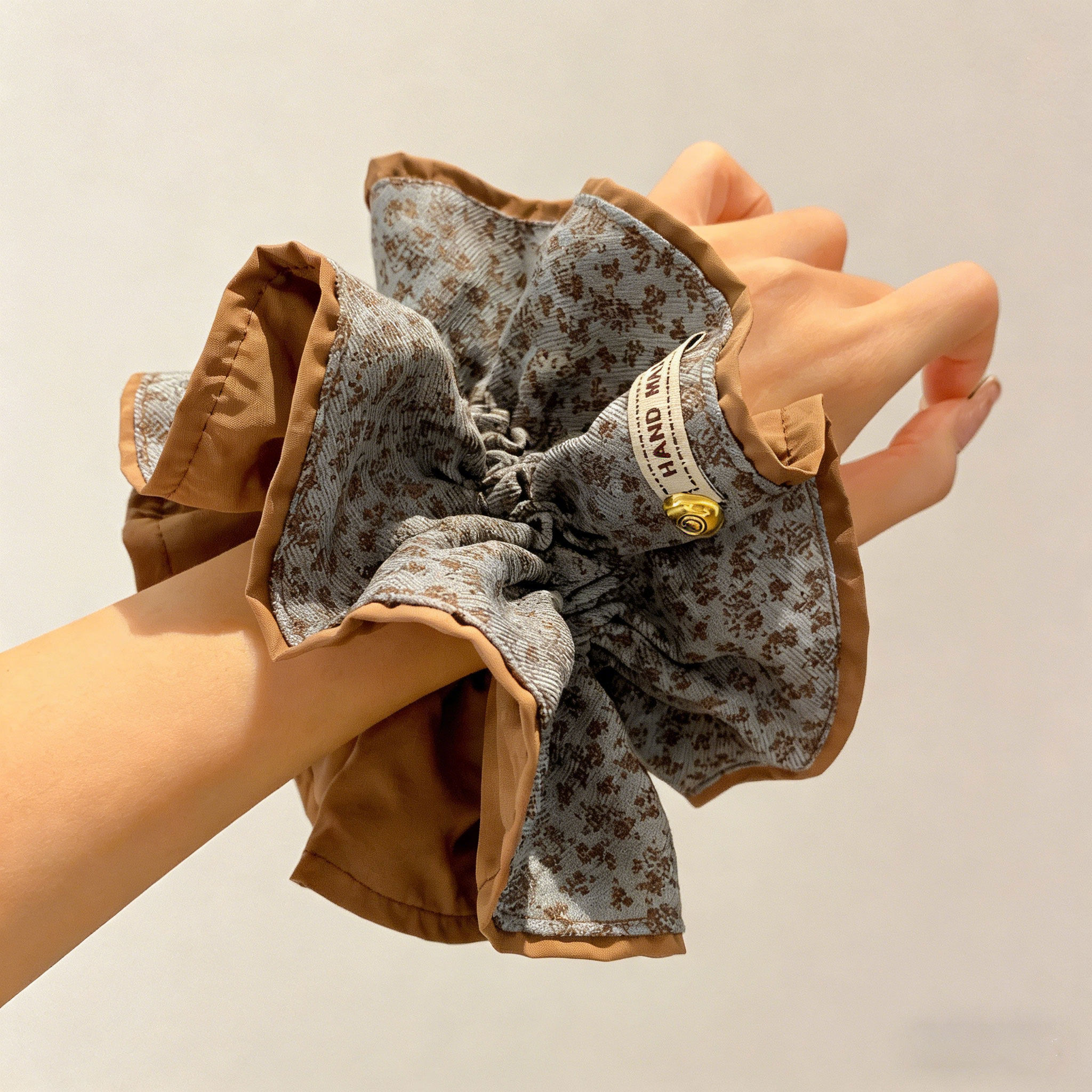 复古新中式咖色碎花大肠发圈女高级感扎头发绳丸子头超大头绳发饰,饰品/流行首饰/时尚饰品新,发饰,淘宝优惠券,粉丝福利购,淘宝优惠卷