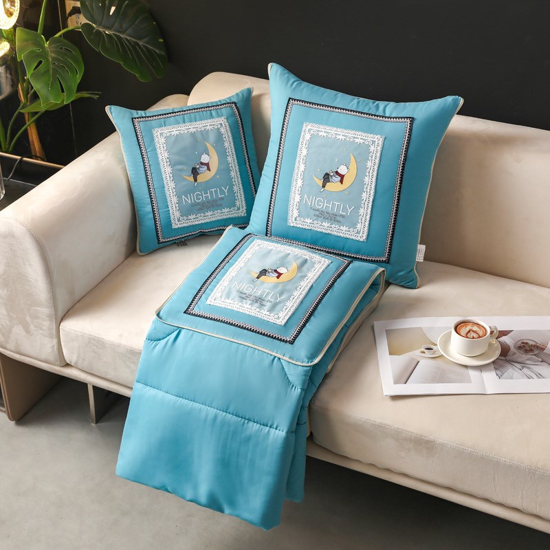 卡通抱枕被两用好梦n熊二合一汽车枕头被公室午睡折叠空调毯子靠