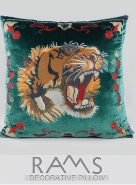 美式沙发靠垫抱枕样板o房中式靠包三人墨绿色老虎刺绣丝绒50方靠