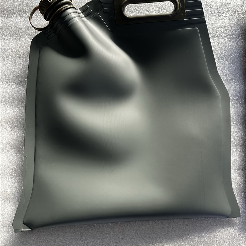 手提油囊便携式油囊5升1u0升汽车摩托越野备用油箱汽油桶抗静电