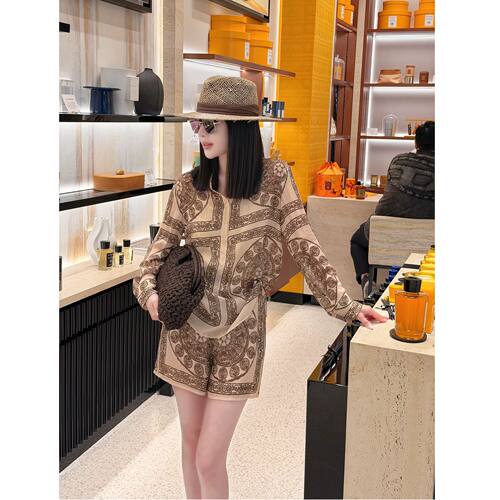 【老钱画展】老钱风穿搭轻奢印花衬衫短裤时尚套装女夏季气质两件
