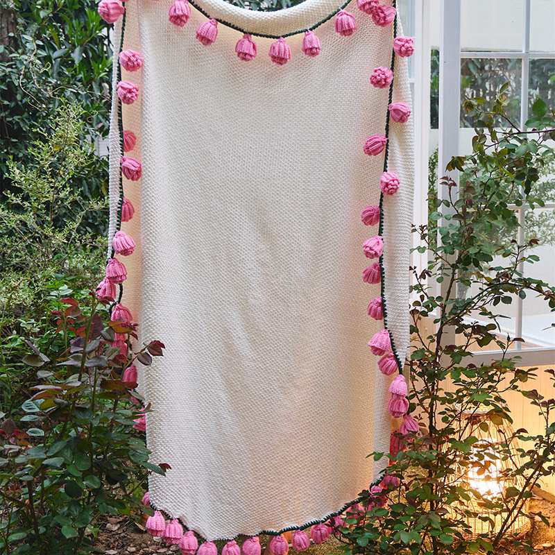 新款成品玫瑰花束毯桑薇多功能花朵盖毯毛毯送礼手捧花编织披肩毯