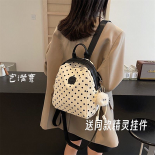 波点轻便书包初中女生小众高颜值INS风背包女高中生大学生双肩包