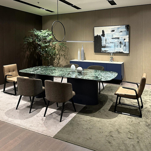 普拉达绿奢石意式餐桌