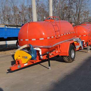 潍坊5吨水罐拖车供应园林浇灌车洒水车移动工具车规格全
