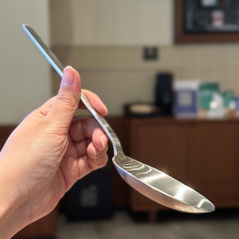 闭眼入好用公勺!j1810不锈钢酒店餐厅长柄大号分餐勺分菜分汤勺子