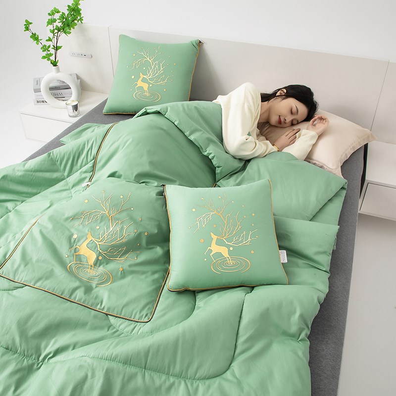 纯棉汽车抱枕被子两用折叠靠垫枕头被办公室M沙发午睡空调被二合