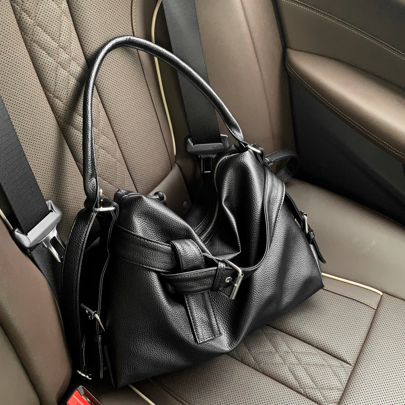 复古小众辣妹机车包斜挎女包休闲单肩腋下包大容量通勤托特包