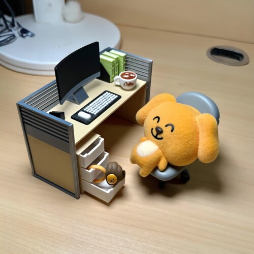当代打工人精神！微缩迷你办公桌