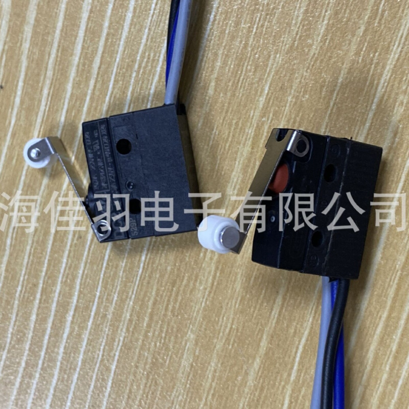 CHERRY(ZF)微动开关DC2防水带线短轮DC2C-C4RB金触点复位按钮IP67
