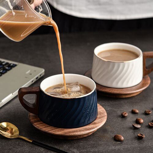 精致咖啡c杯子陶瓷杯碟套装高颜值马克杯高级感轻奢办公喝茶拿铁
