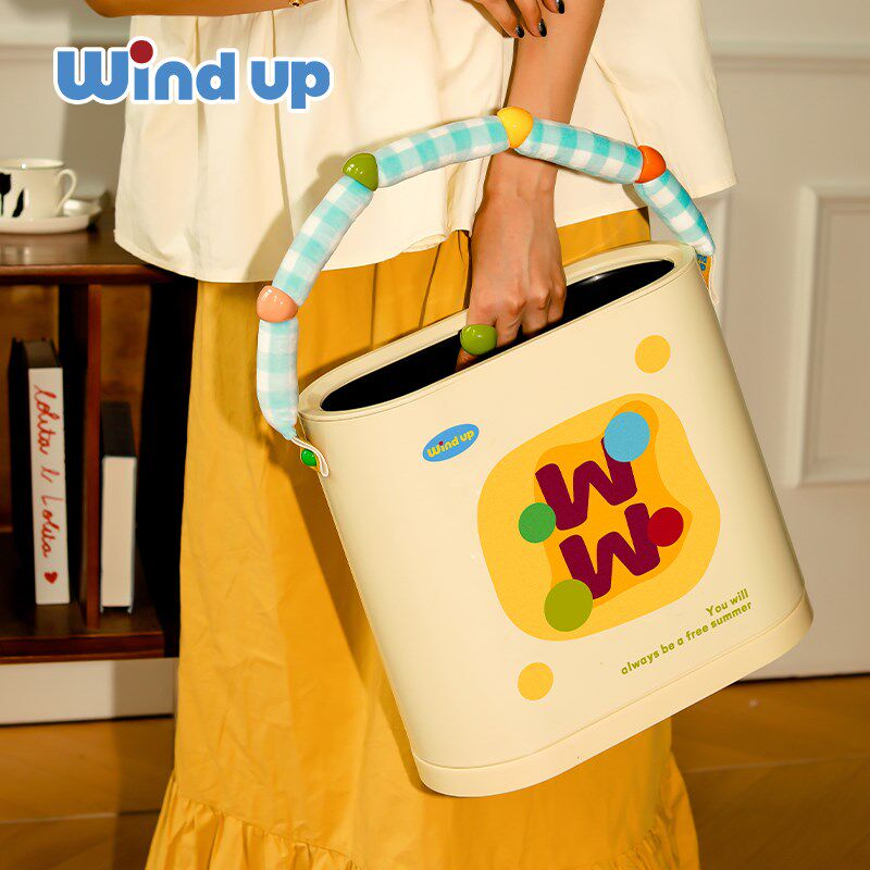 卫生间垃圾c桶家用2024新款夹缝高颜值厕所窄缝带盖客厅提手大容