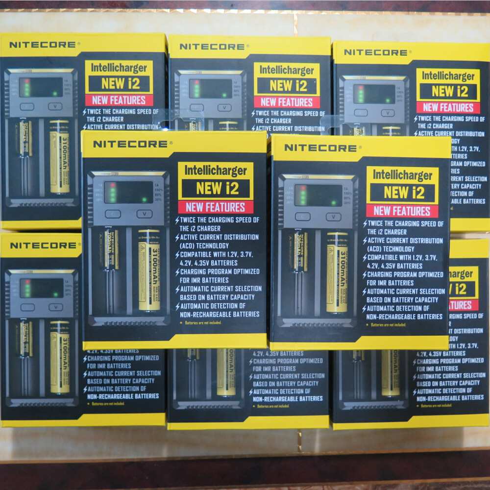 NITECORE奈特科尔18650充电器 i2/ i4 电池充电器
