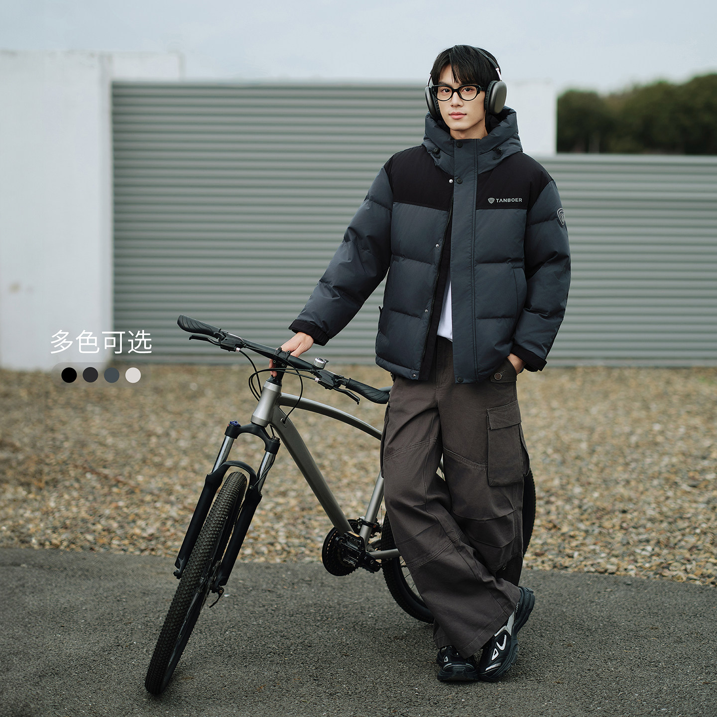 坦博尔2025新款冬季男士羽绒服短款连帽冬装户外运动耐脏保暖外套