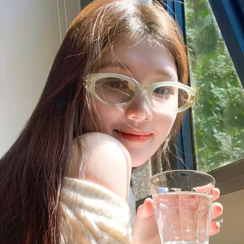 大牌推荐猫眼墨镜女镂空镜腿高级感板材太阳眼镜防紫外线出片