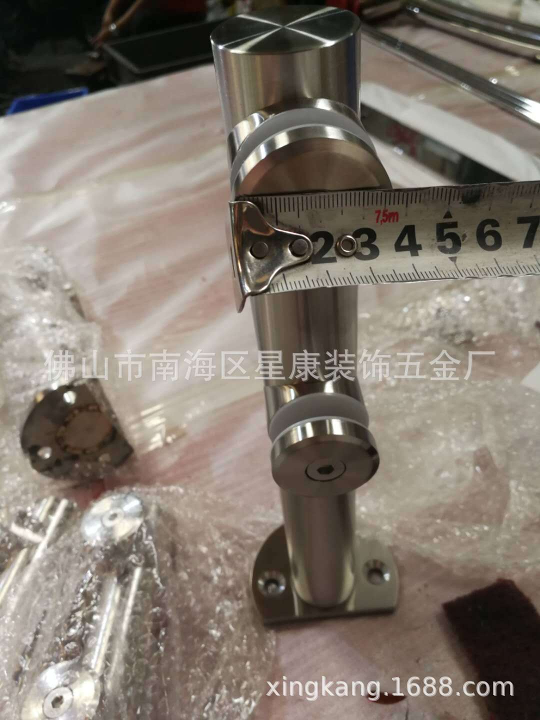不锈钢挂玻璃护栏立柱