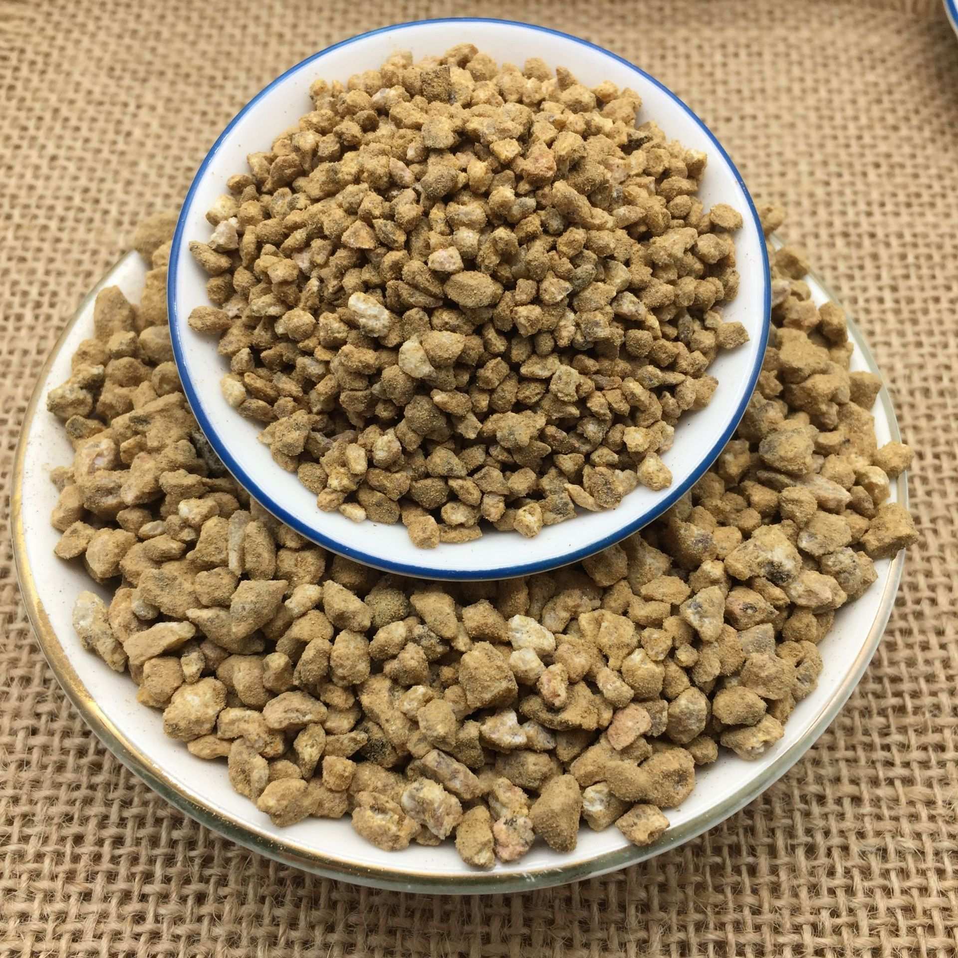 厂家直销麦饭石 黄金麦饭石颗粒铺面 多肉植物种植土营养土