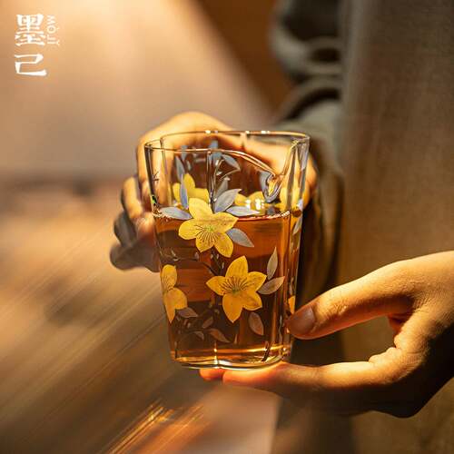 唐宋玻璃海棠公道杯家用日式高颜值分茶器茶道配件茶海公杯