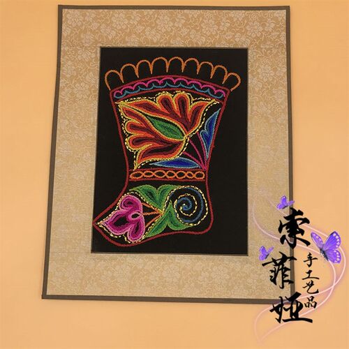 新疆手工艺品吉祥靴绣r片壁画挂画艺术手工艺品装饰手工艺品