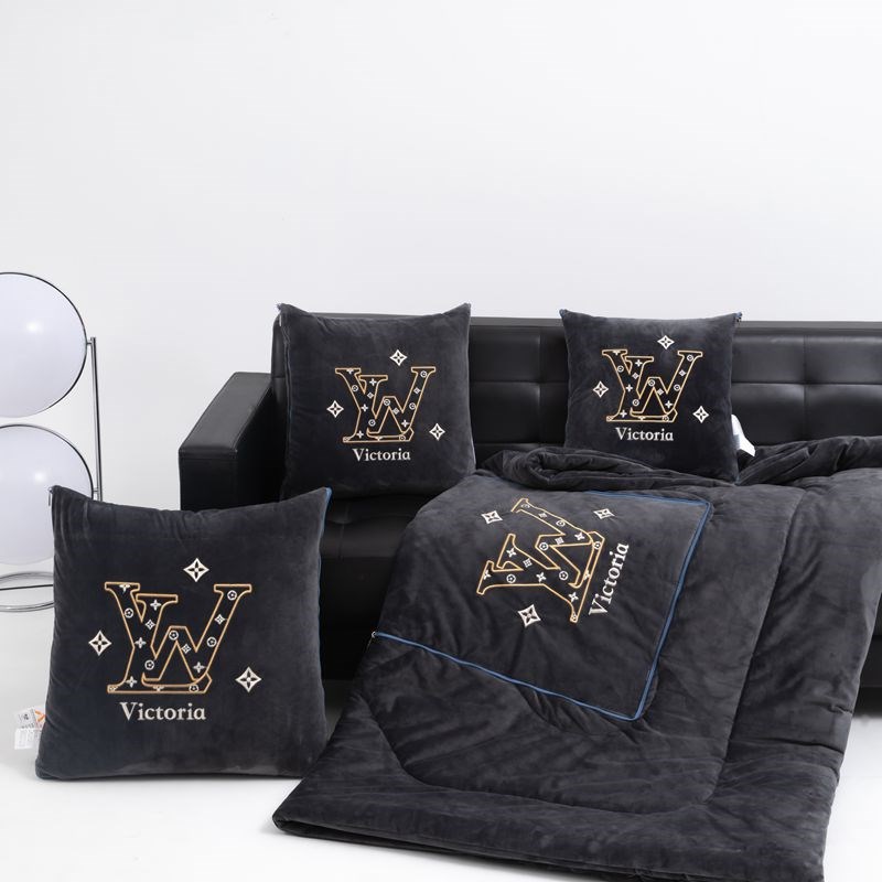 A类婴儿绒抱枕被子两用二合一多功能车载加厚办公室X午睡枕头汽车