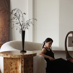 戊际形上金属小花瓶复古黑色高脚花器桌面日式T枯枝插花器皿摆件