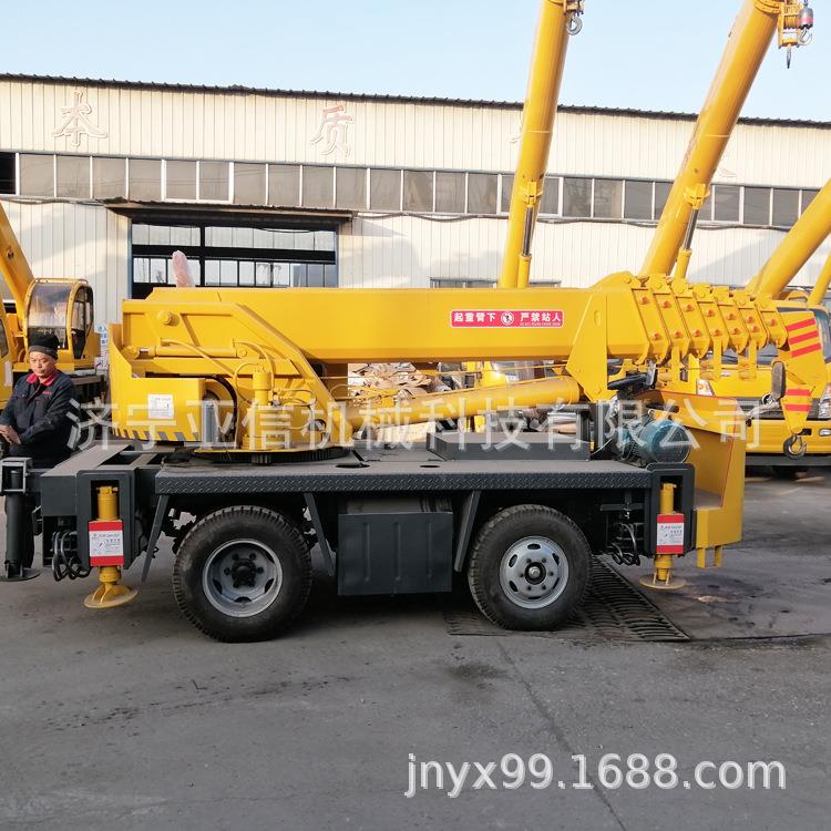 供应8吨小四轮吊车迷你小型起重机建筑工程吊装四不像吊车